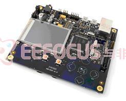 图2 AT32UC3A0512微控制器开发板